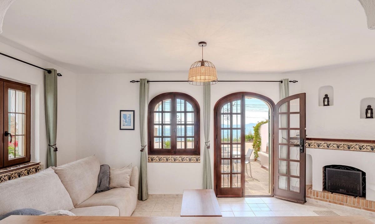 2 bedroom Villa for sale in Mijas - € 365,000 (Ref: 9877250)