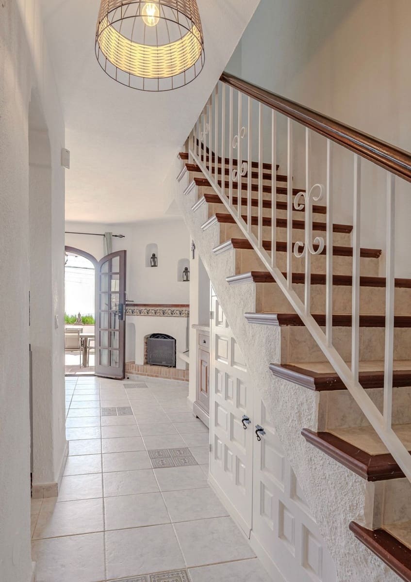 2 bedroom Villa for sale in Mijas - € 365,000 (Ref: 9877250)