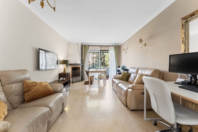 2 soveværelse Lejlighed til salg i Riviera del Sol, Mijas - € 289.000 (Ref: 9902243)