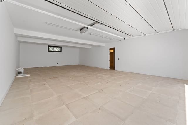 4 sovrum Villa till salu i Mijas med pool - 1 945 000 € (Ref: 9902244)