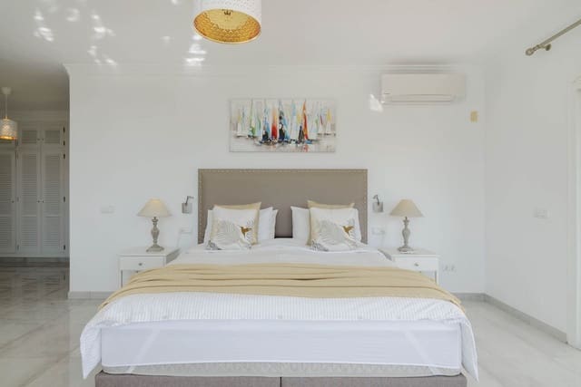 4 camera da letto Villa in vendita in Valtocado, Mijas con piscina - 975.000 € (Rif: 9905195)