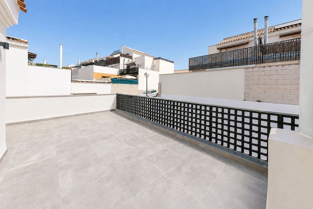 Casa de 2 habitaciones en Las Lagunas de Mijas en venta con piscina - 415.000 € (Ref: 9914840)