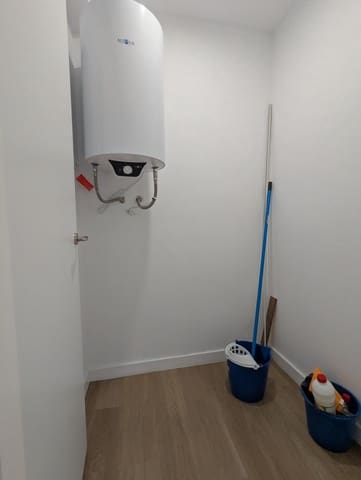 Piso de 1 habitación en Sanlúcar la Mayor en alquiler - 700 € (Ref: 10015602)