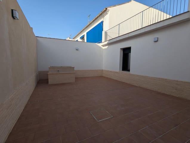 Piso de 1 habitación en Sanlúcar la Mayor en alquiler - 700 € (Ref: 10015602)