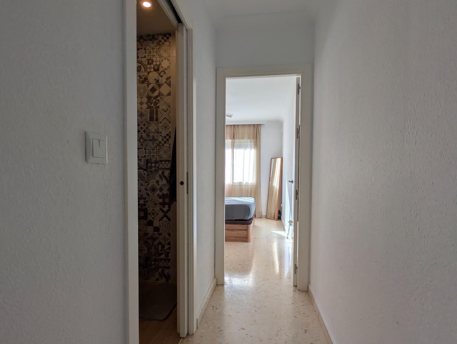 2 soveværelse Lejlighed til salg i Sanlucar la Mayor - € 135.000 (Ref: 10033994)