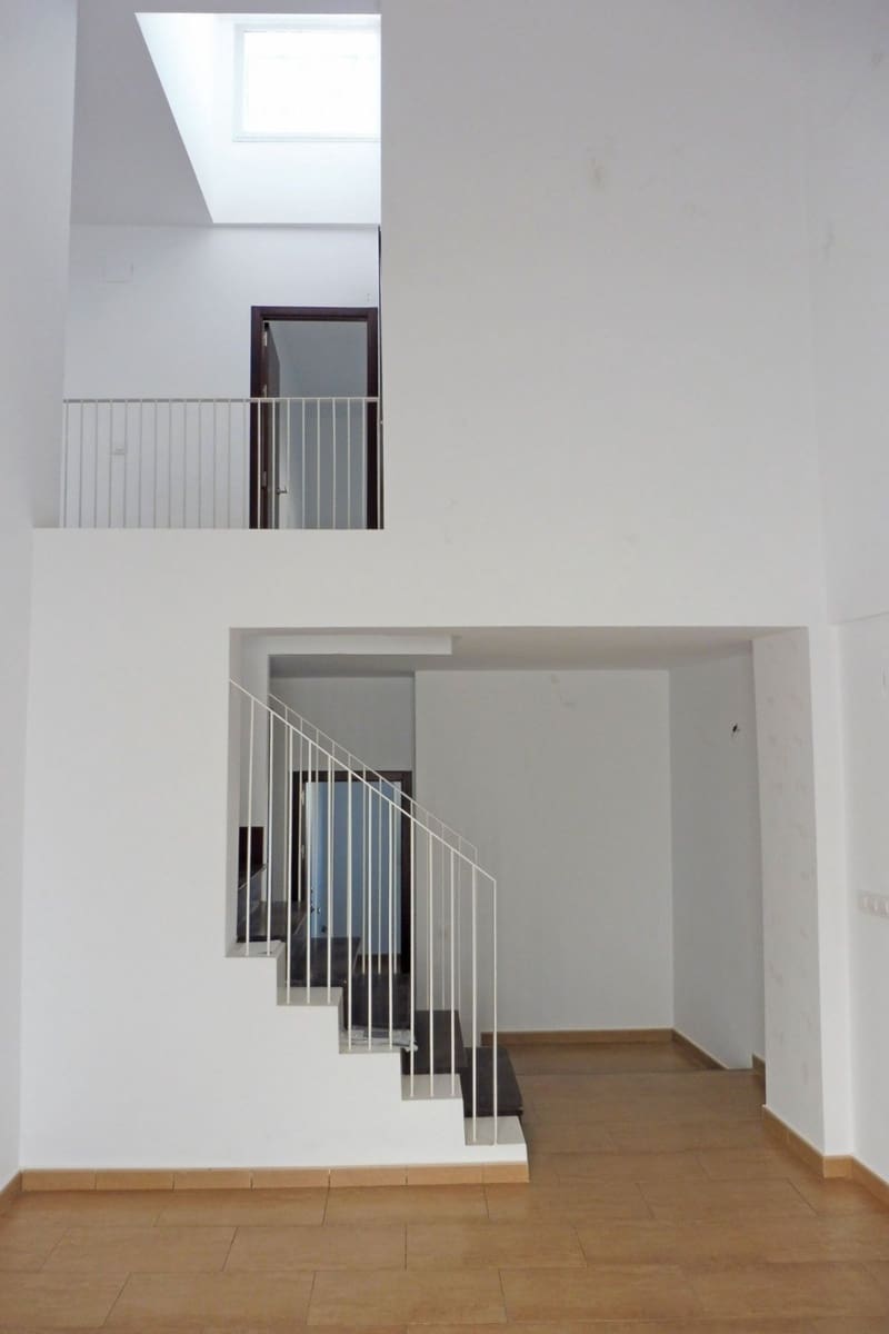 3 soverom Hus til leie i Aznalcazar med garasje - € 650 (Ref: 10041155)