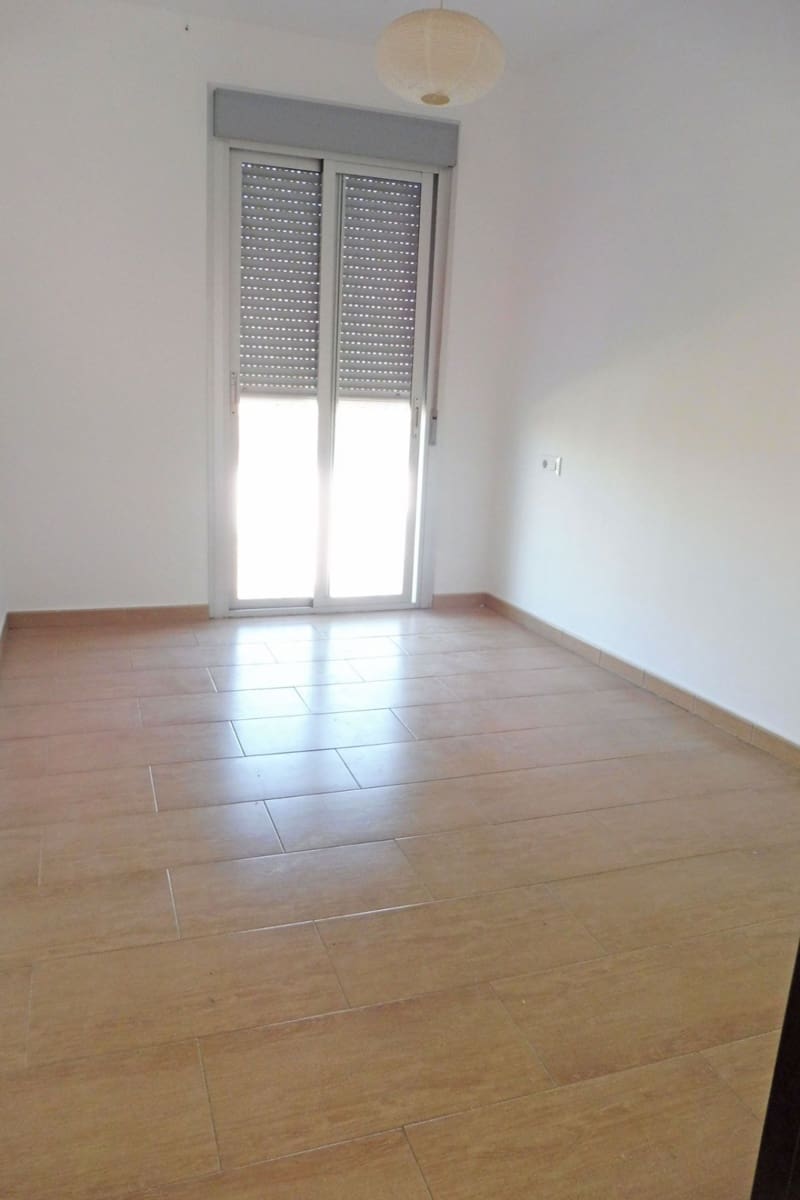 3 soverom Hus til leie i Aznalcazar med garasje - € 650 (Ref: 10041155)