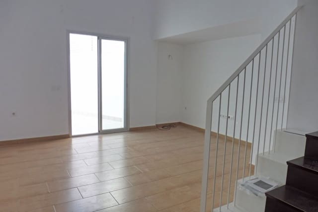 3 Zimmer Haus zu vermieten in Aznalcázar - 650 € (Ref: 10041155)