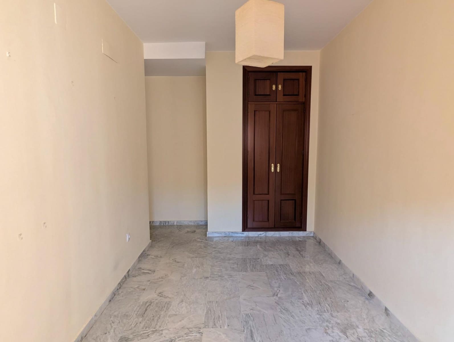 3 bedroom Townhouse for sale in Sanlucar la Mayor with garage - € 185,000 (Ref: 10043046)