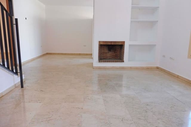 4 quarto Moradia Geminada para arrendar em Sanlúcar la Mayor com piscina garagem - 900 € (Ref: 10044835)