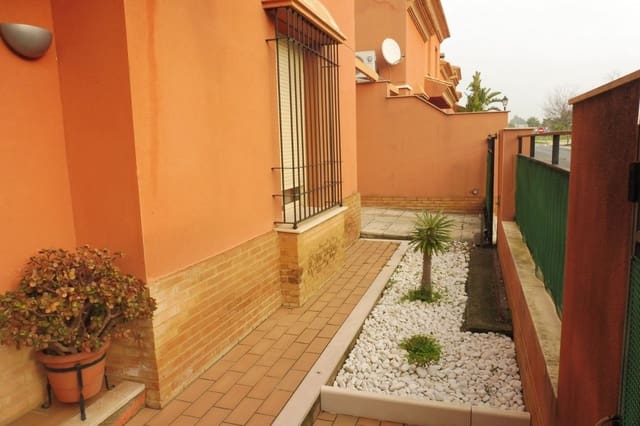 4 quarto Moradia Geminada para arrendar em Sanlúcar la Mayor com piscina garagem - 900 € (Ref: 10044835)
