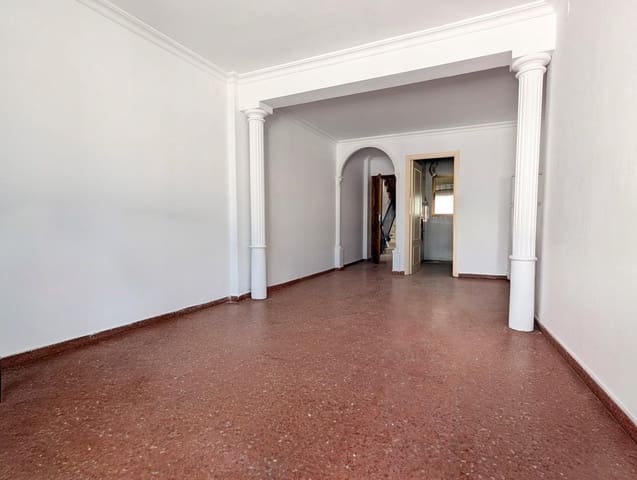 3 bedroom Flat for sale in Sanlúcar la Mayor - € 89,900 (Ref: 9897341)