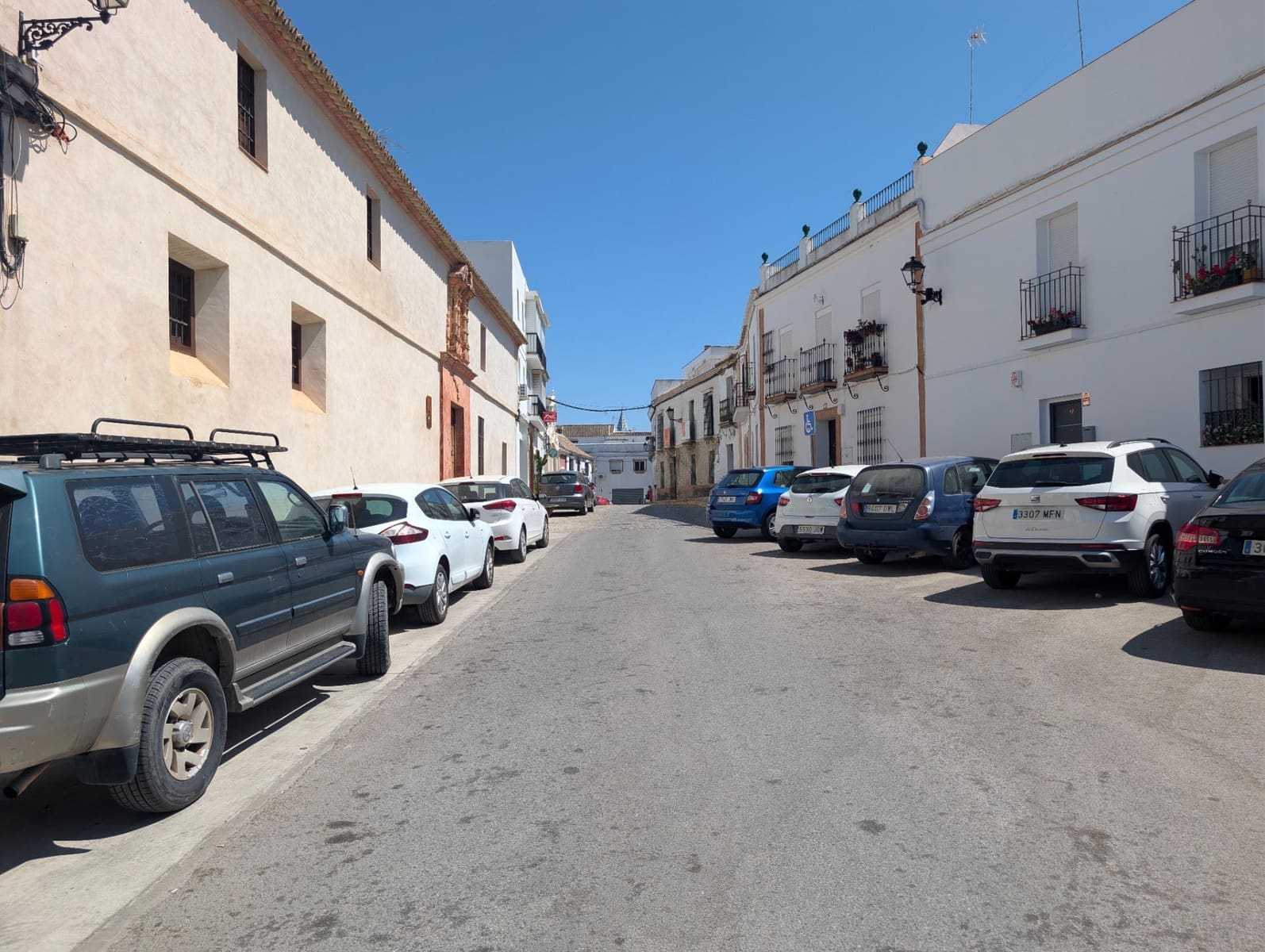 3 bedroom Flat for sale in Sanlucar la Mayor - € 89,900 (Ref: 9897341)