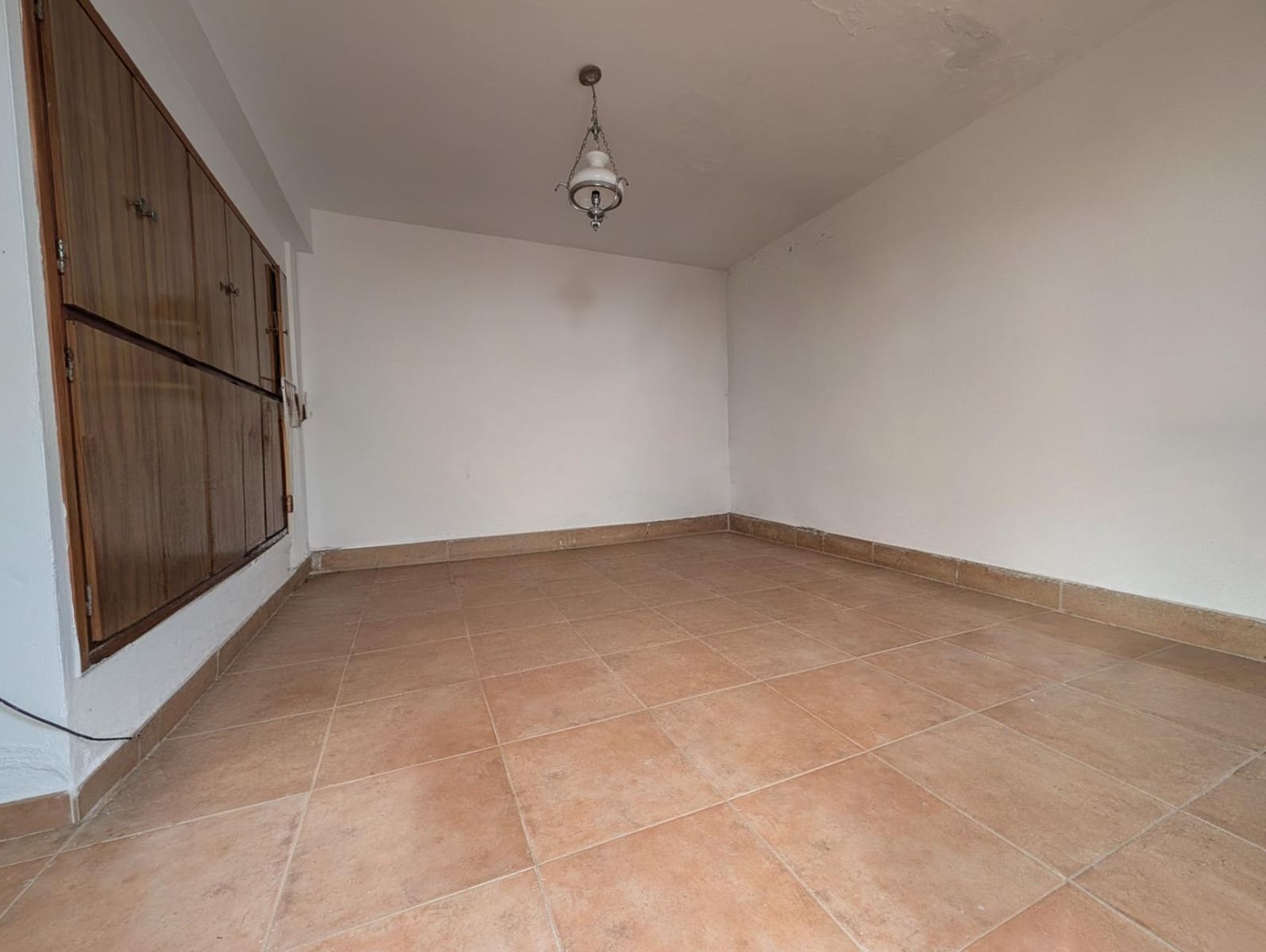 3 bedroom Townhouse for sale in Sanlucar la Mayor - € 160,000 (Ref: 9897342)