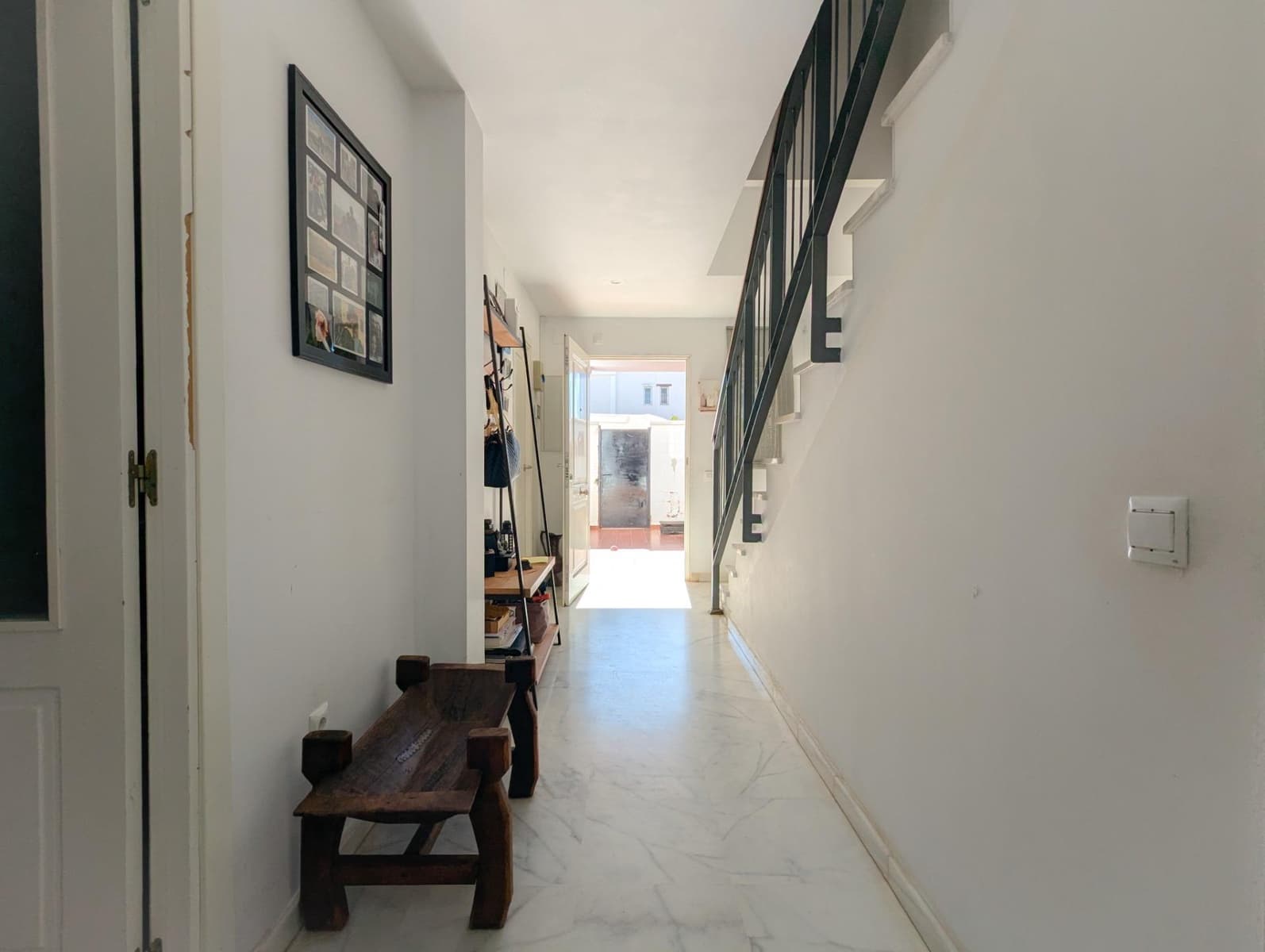 4 bedroom Semi-detached Villa for sale in Sanlucar la Mayor with pool garage - € 245,000 (Ref: 9897343)