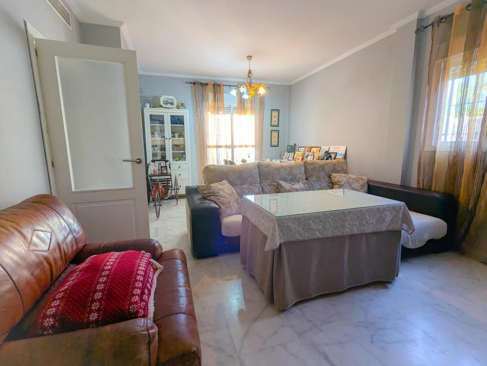 4 bedroom Semi-detached Villa for sale in Sanlucar la Mayor with pool garage - € 245,000 (Ref: 9897343)