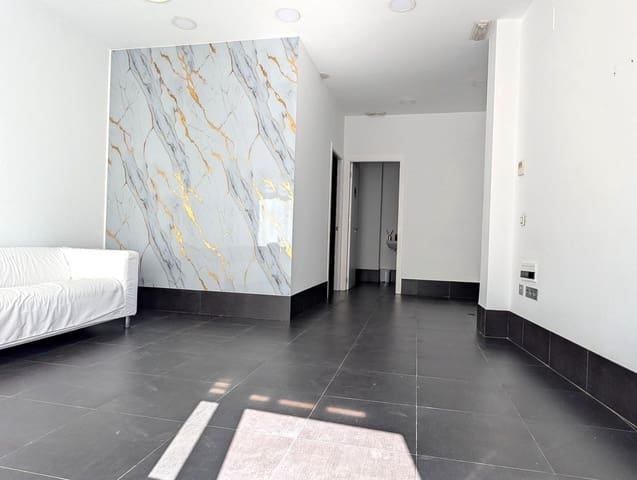 1 bedroom Commercial for rent in Sanlúcar la Mayor - € 420 (Ref: 9897344)