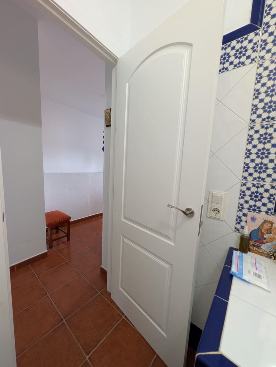 6 bedroom Villa for sale in Sanlucar la Mayor with pool - € 434,900 (Ref: 9897347)