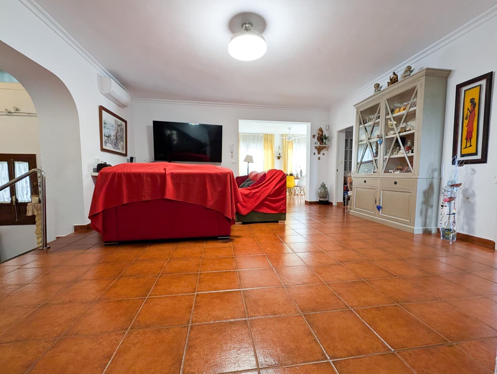 6 bedroom Villa for sale in Sanlucar la Mayor with pool - € 434,900 (Ref: 9897347)