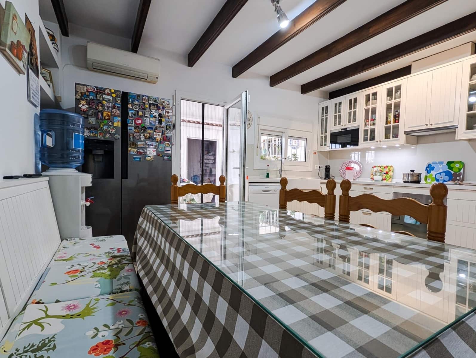 6 bedroom Villa for sale in Sanlucar la Mayor with pool - € 434,900 (Ref: 9897347)