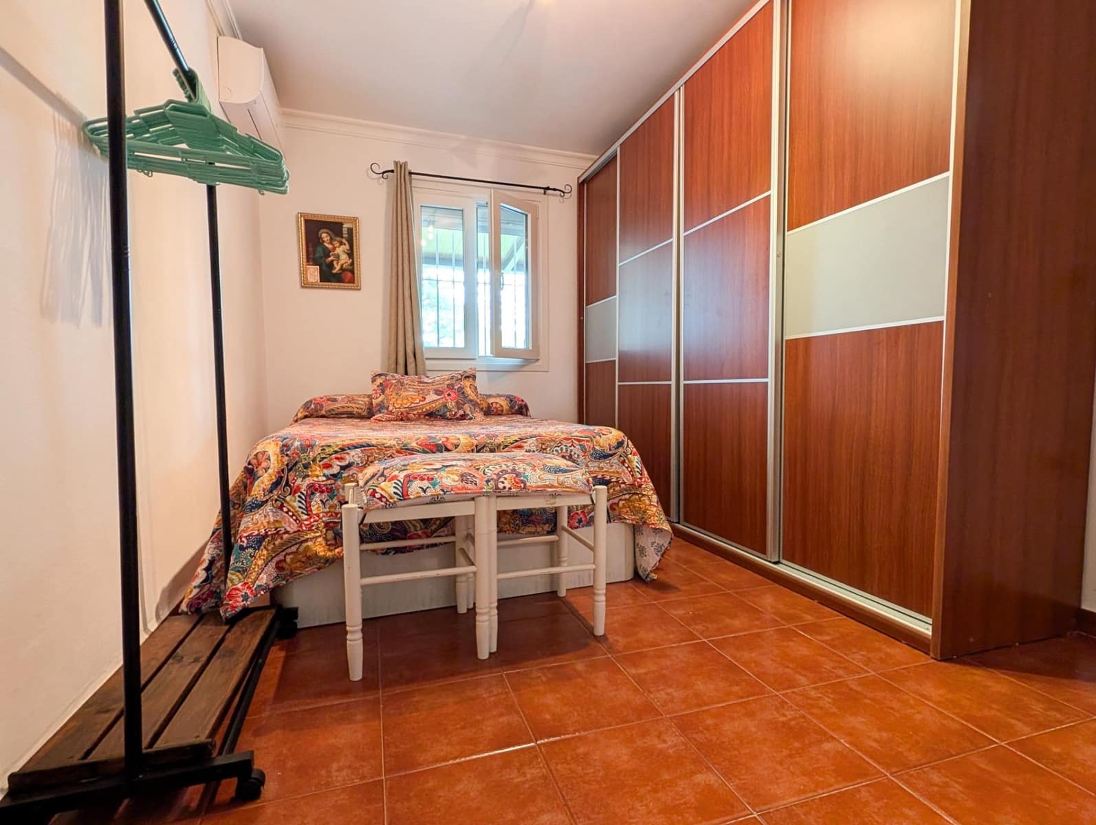 6 bedroom Villa for sale in Sanlucar la Mayor with pool - € 434,900 (Ref: 9897347)
