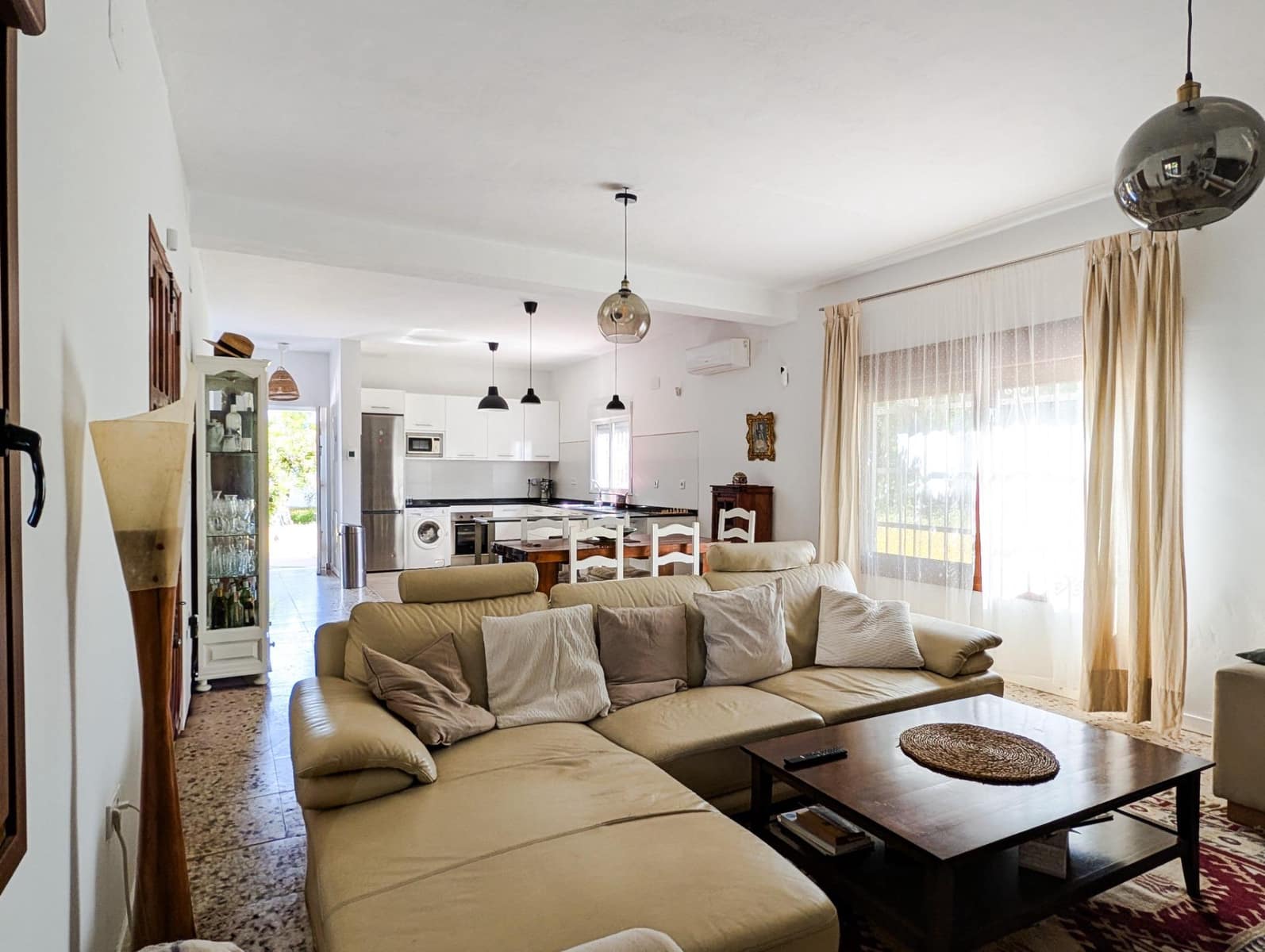 3 bedroom Villa for sale in Sanlucar la Mayor - € 280,000 (Ref: 9897349)