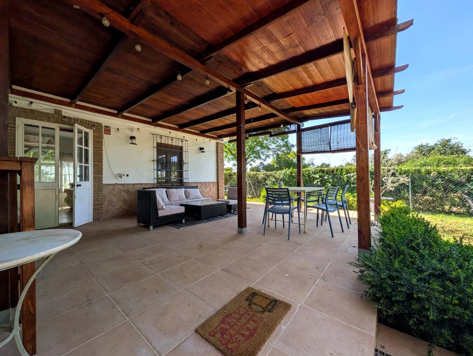 3 bedroom Villa for sale in Sanlucar la Mayor - € 280,000 (Ref: 9897349)
