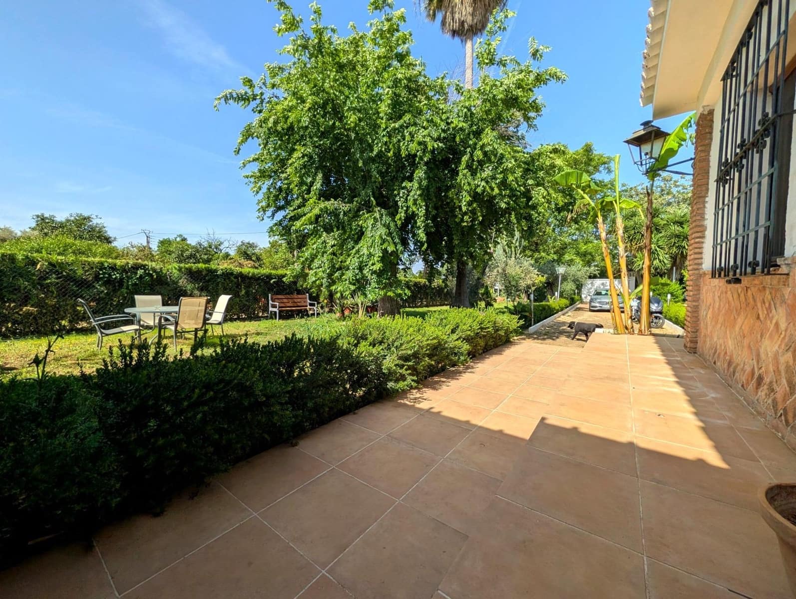 3 bedroom Villa for sale in Sanlucar la Mayor - € 280,000 (Ref: 9897349)