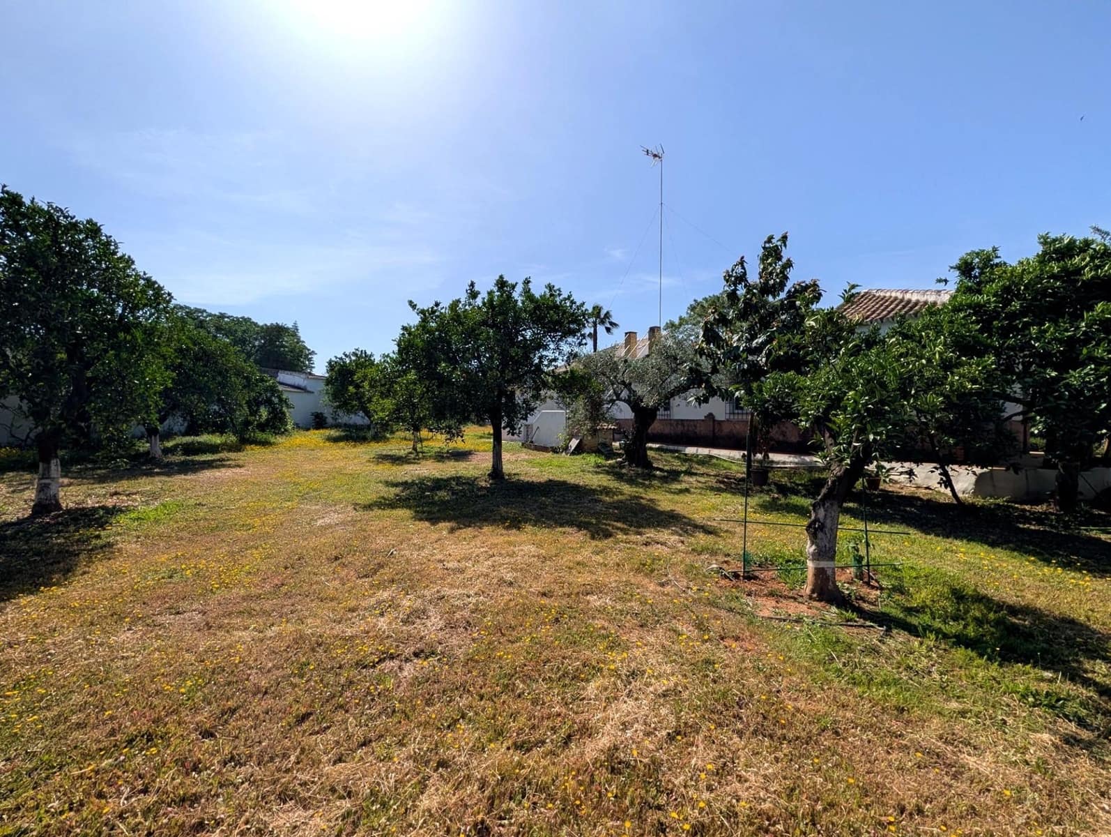 3 bedroom Villa for sale in Sanlucar la Mayor - € 280,000 (Ref: 9897349)