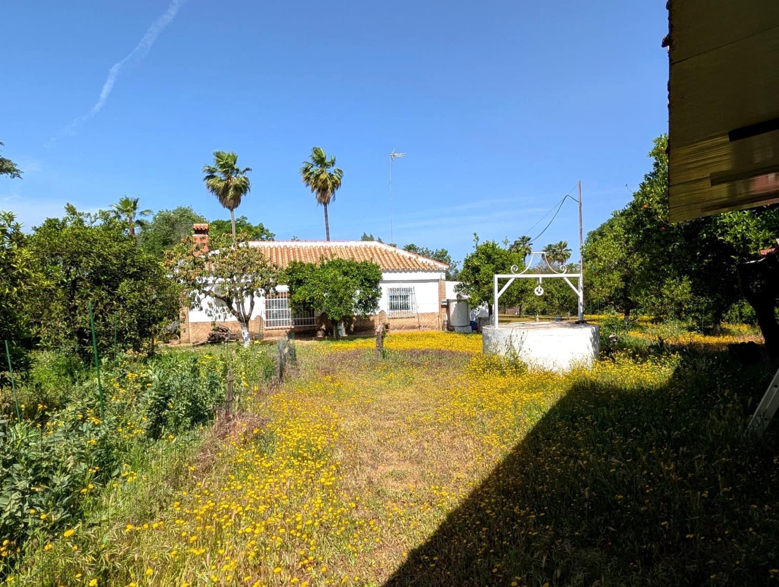 3 bedroom Villa for sale in Sanlucar la Mayor - € 280,000 (Ref: 9897349)