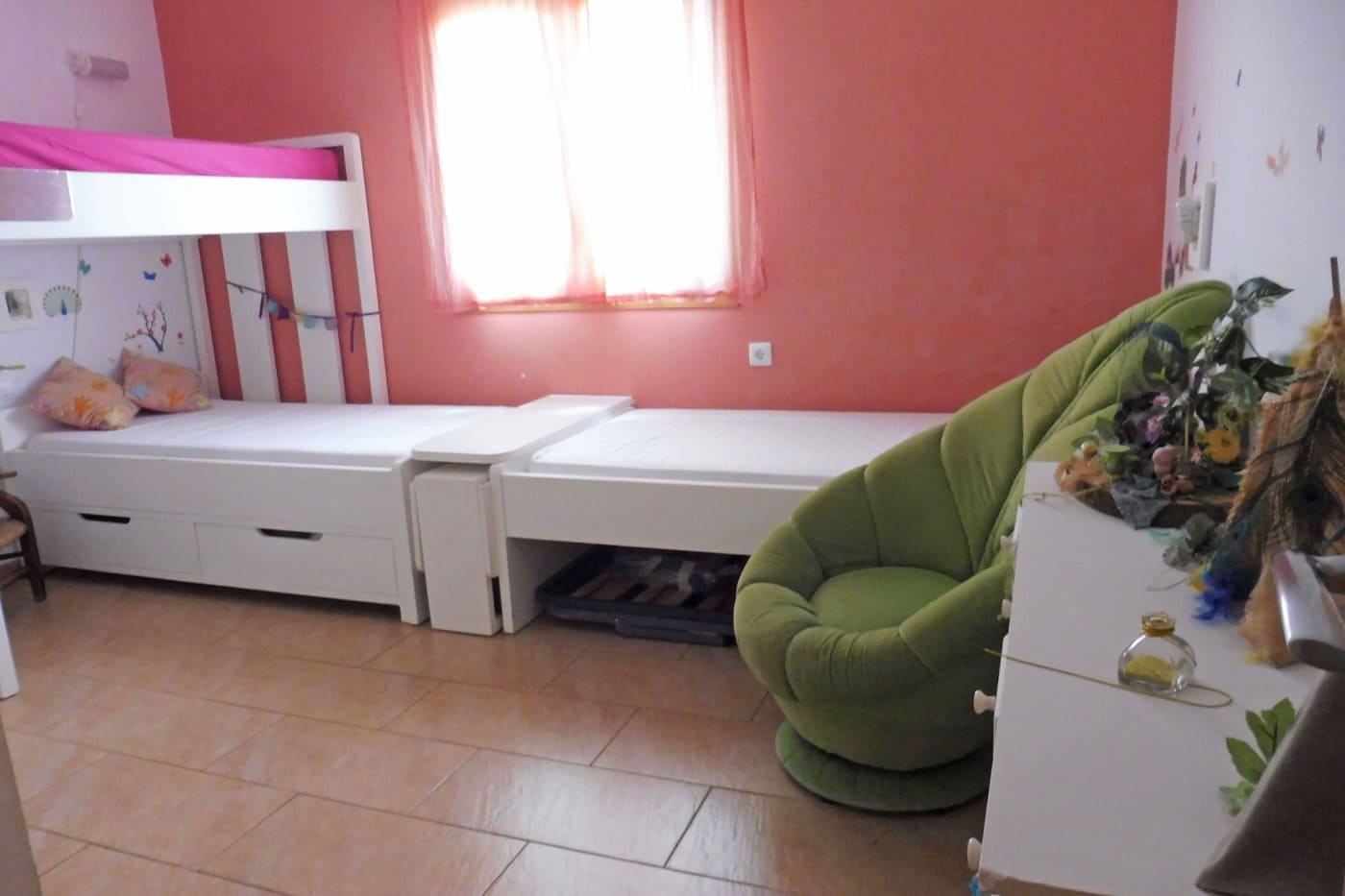 4 bedroom Villa for sale in Sanlucar la Mayor with garage - € 320,000 (Ref: 9897351)