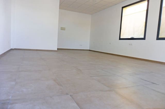 Commercial for rent in Sanlúcar la Mayor - € 550 (Ref: 9897352)