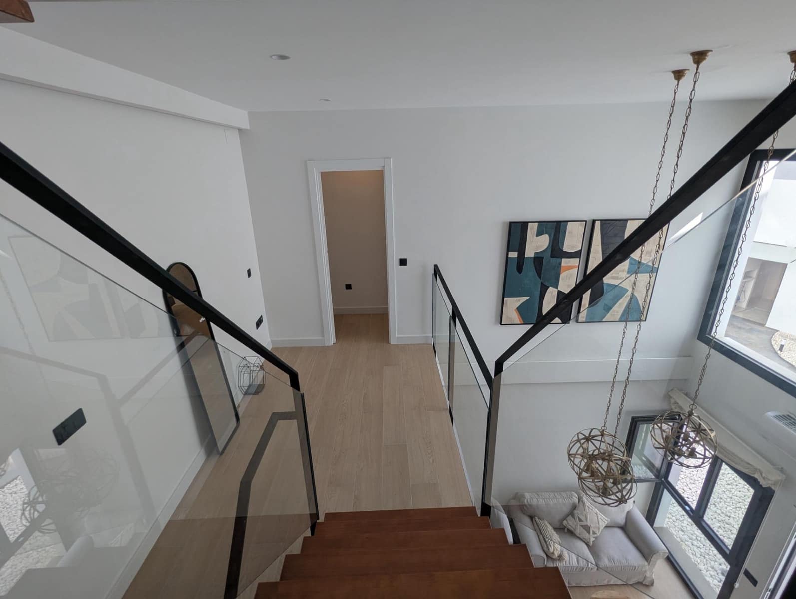 2 bedroom Apartment for rent in Sanlucar la Mayor - € 900 (Ref: 9897353)