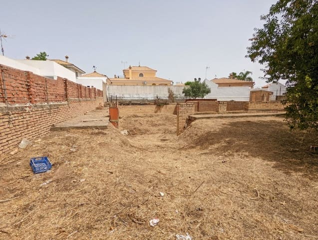 Building Plot for sale in Sanlúcar la Mayor - € 149,900 (Ref: 9897354)