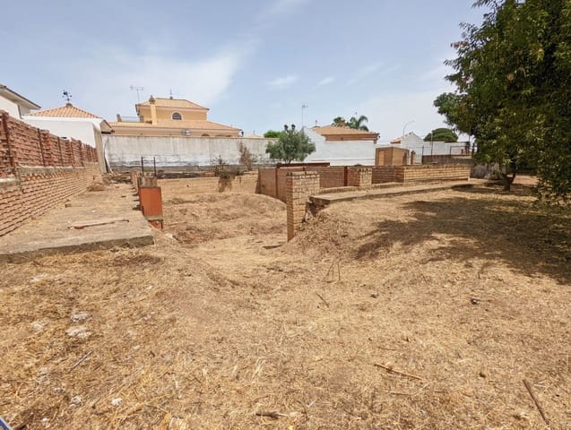 Building Plot for sale in Sanlúcar la Mayor - € 149,900 (Ref: 9897354)