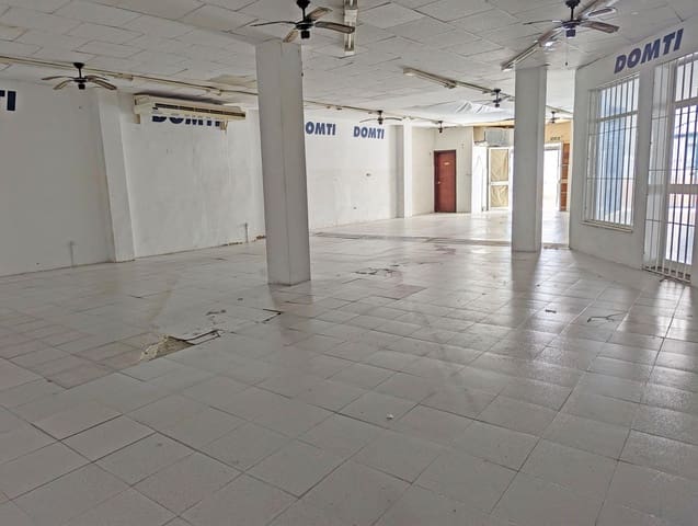 Commercial for rent in Sanlúcar la Mayor - € 800 (Ref: 9897356)