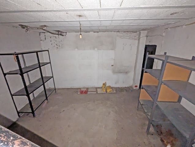 Commercial for rent in Sanlúcar la Mayor - € 800 (Ref: 9897356)