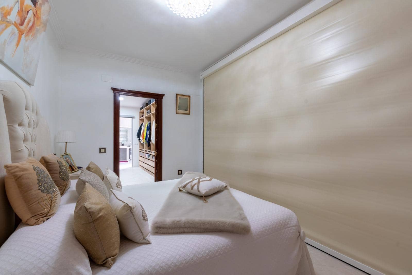 4 sovrum Villa till salu i Sanlucar la Mayor med pool - 650 000 € (Ref: 9903929)