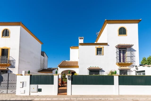 4 sovrum Villa till salu i Sanlúcar la Mayor med pool - 650 000 € (Ref: 9903929)