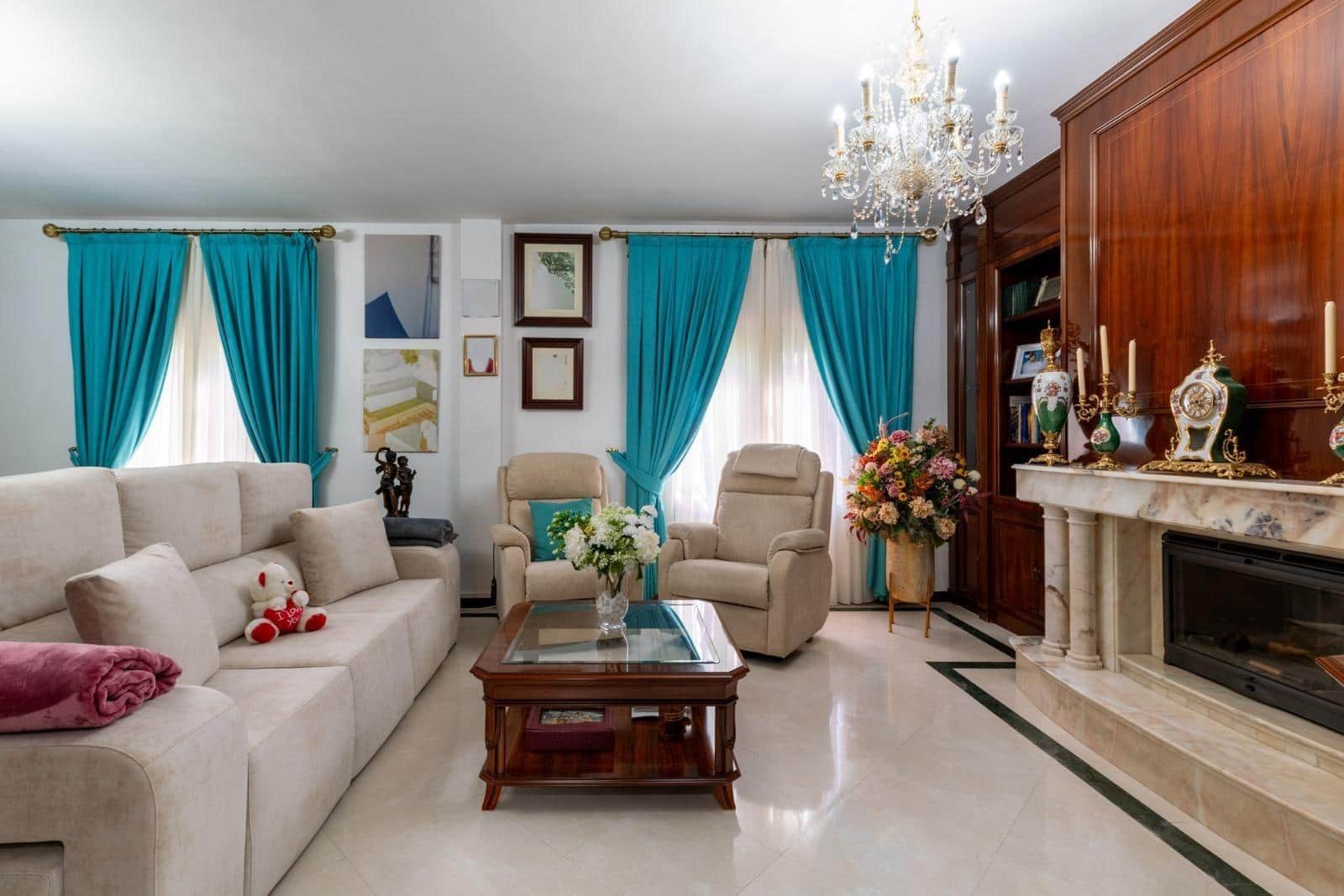 4 sovrum Villa till salu i Sanlucar la Mayor med pool - 650 000 € (Ref: 9903929)