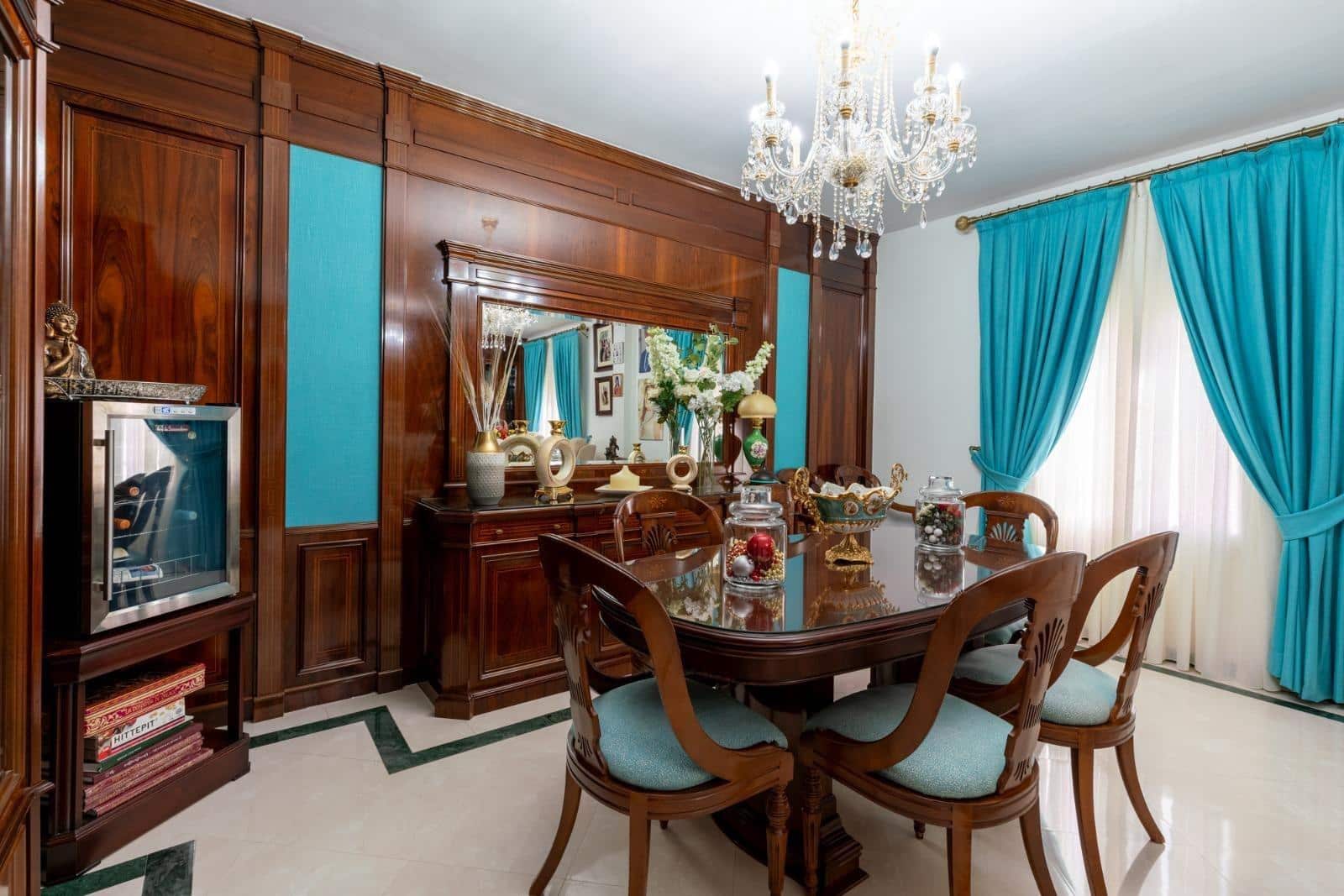 4 sovrum Villa till salu i Sanlucar la Mayor med pool - 650 000 € (Ref: 9903929)