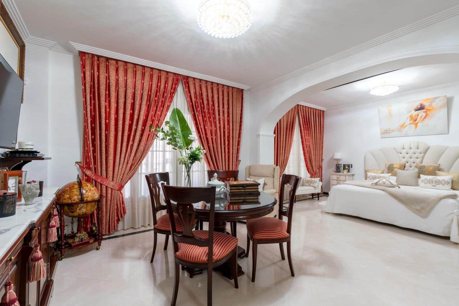 4 sovrum Villa till salu i Sanlucar la Mayor med pool - 650 000 € (Ref: 9903929)