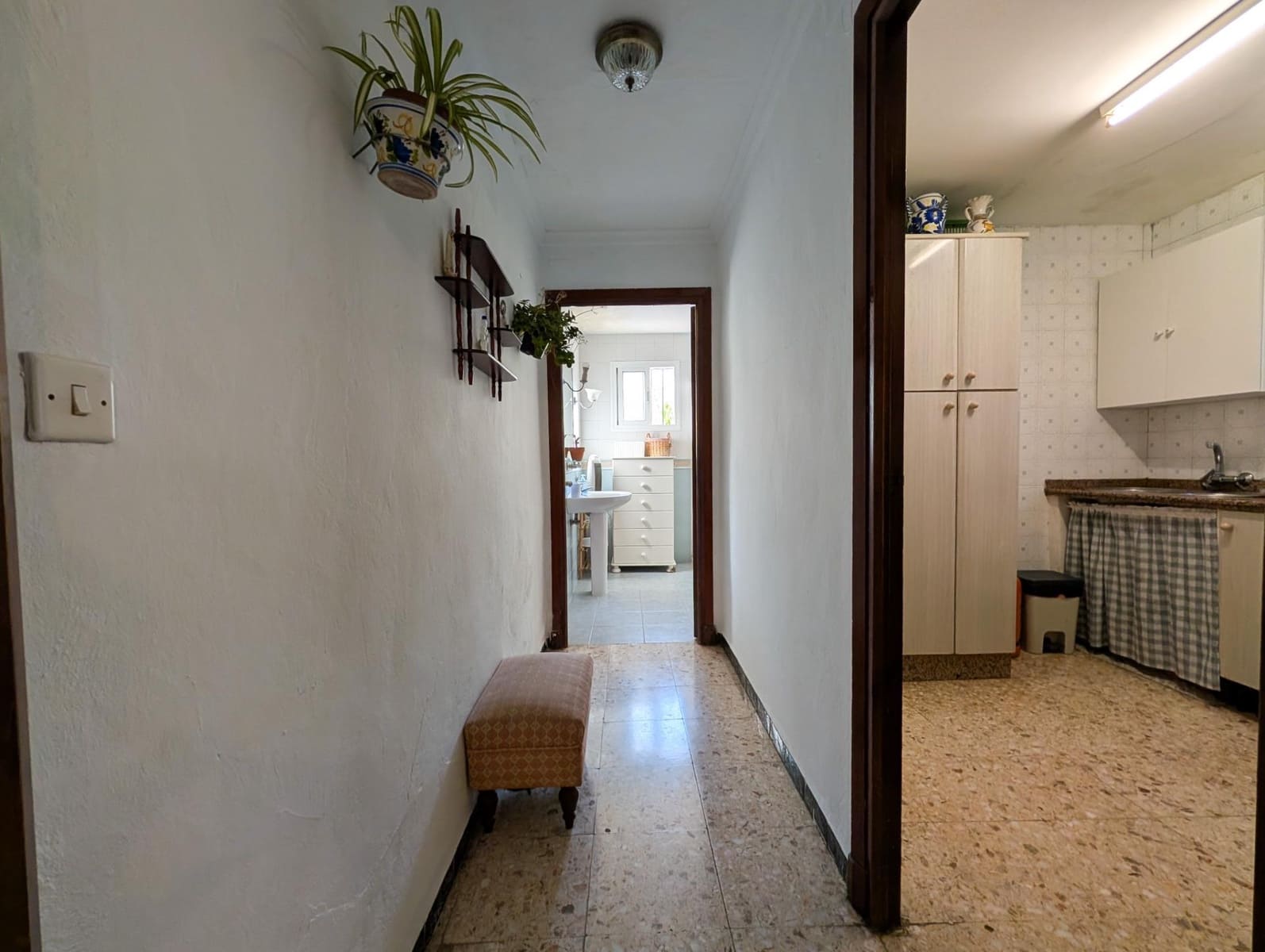 3 soveværelse Rækkehus til salg i Sanlucar la Mayor - € 150.000 (Ref: 9915822)