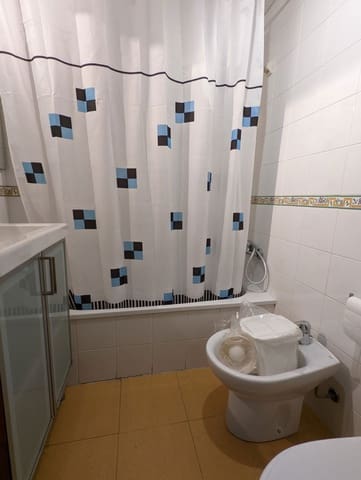 1 slaapkamer Flat te huur in Sanlúcar la Mayor - € 550 (Ref: 9915823)