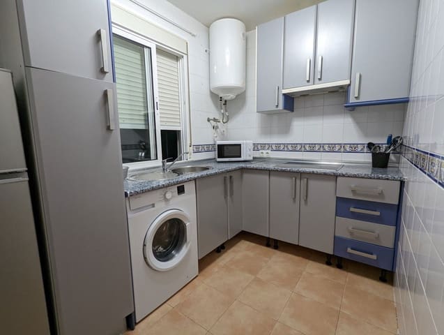 1 slaapkamer Flat te huur in Sanlúcar la Mayor - € 550 (Ref: 9915823)