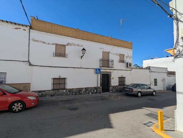 3 soveværelse Rækkehus til salg i Sanlúcar la Mayor - € 109.900 (Ref: 9920419)