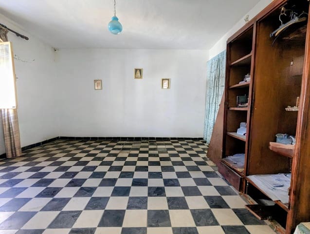 3 soveværelse Rækkehus til salg i Sanlúcar la Mayor - € 109.900 (Ref: 9920419)