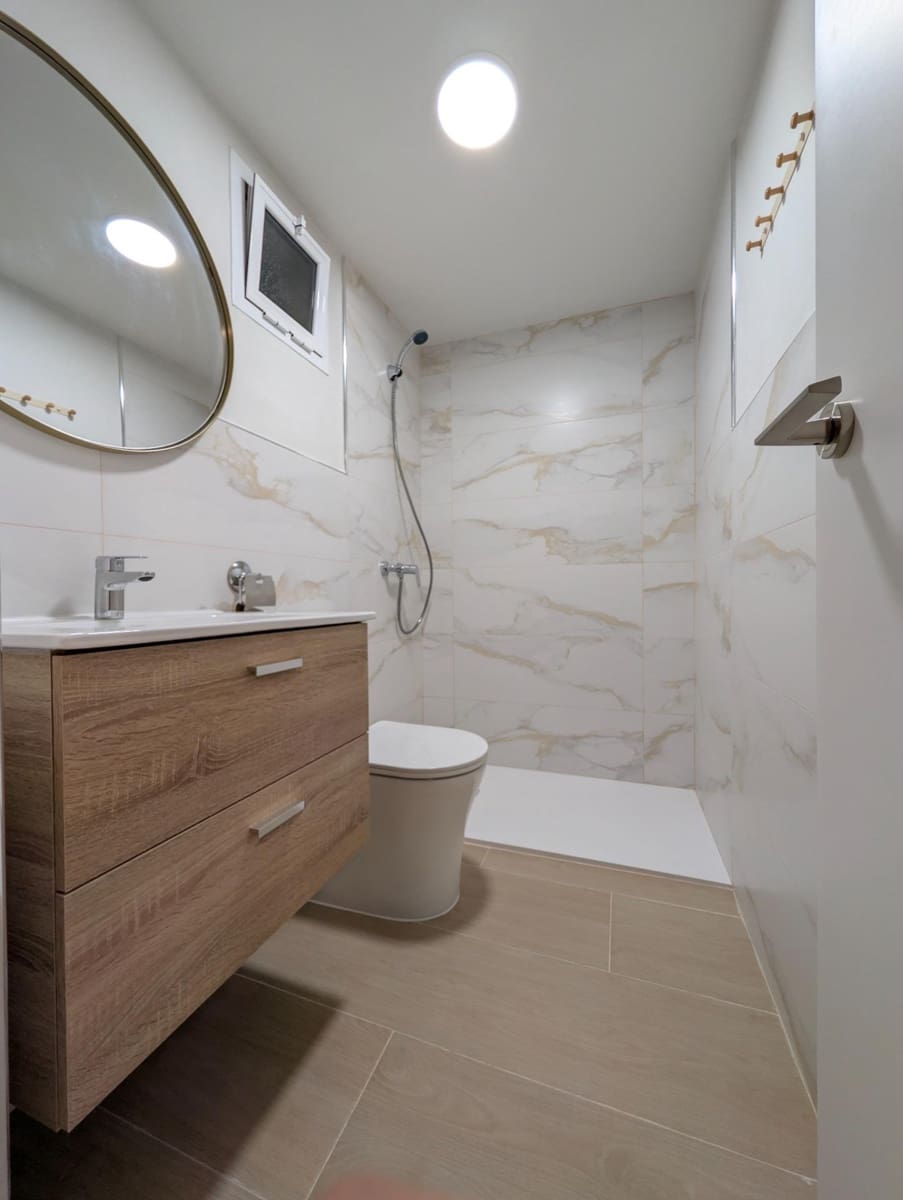 Asunto myytävänä paikassa Sanlucar la Mayor - 65 000 € (Ref: 9929367)