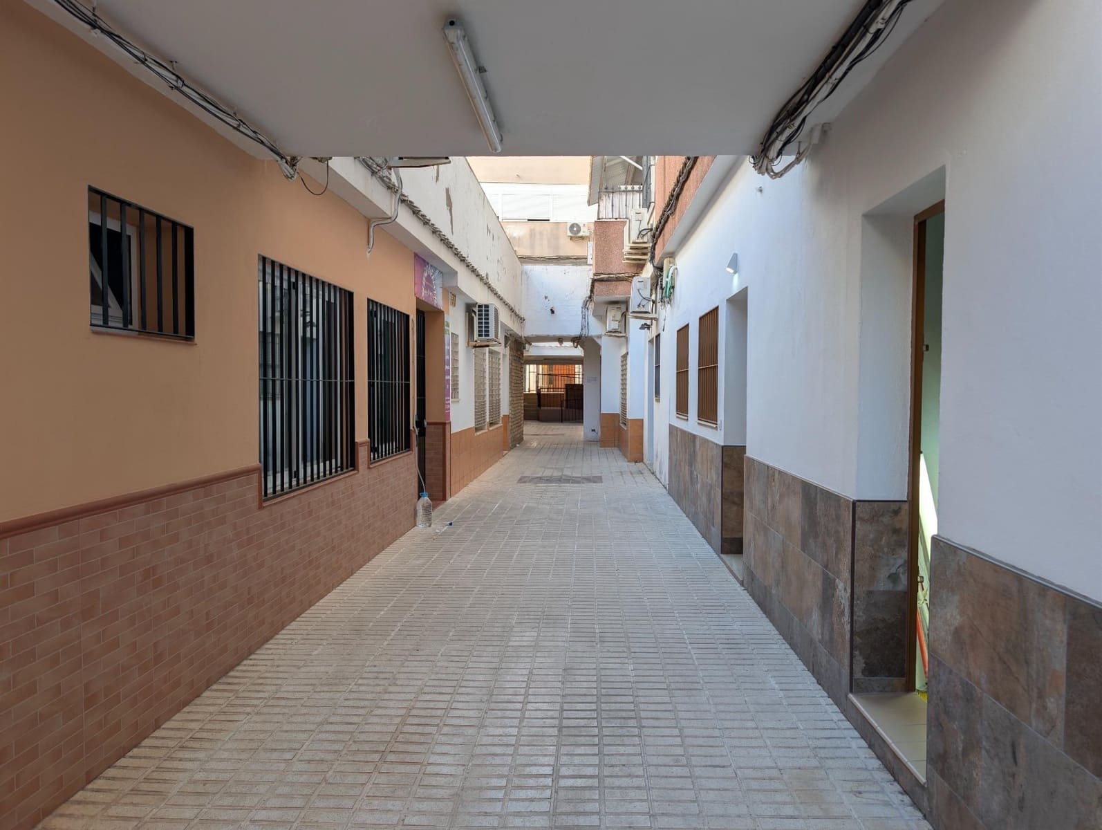 Asunto myytävänä paikassa Sanlucar la Mayor - 65 000 € (Ref: 9929367)