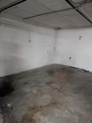 Garage for sale in Sanlúcar la Mayor - € 6,900 (Ref: 9934196)